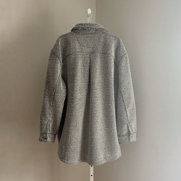 Spanx Pebble Grey Luxe Fleece Button Down Shirt Plus Size Jacket Shacket Sz 3XL - Picture 5 of 7
